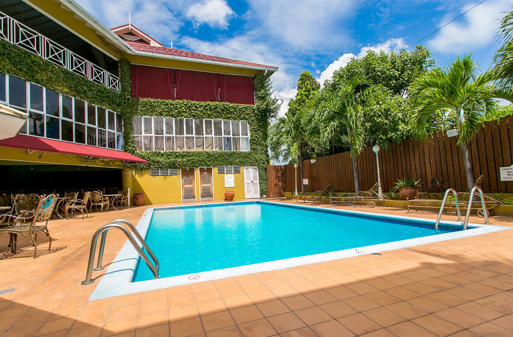 Altamont Court Hotel Kingston Exterior photo